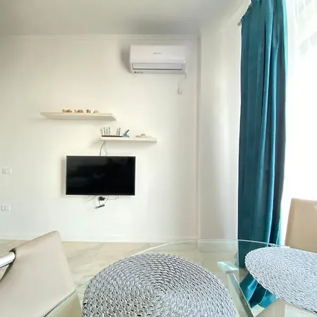 Nora Apartments 3 Apartament
